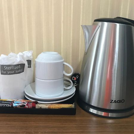 Ttt Hotel Hatjaj Kültér fotó
