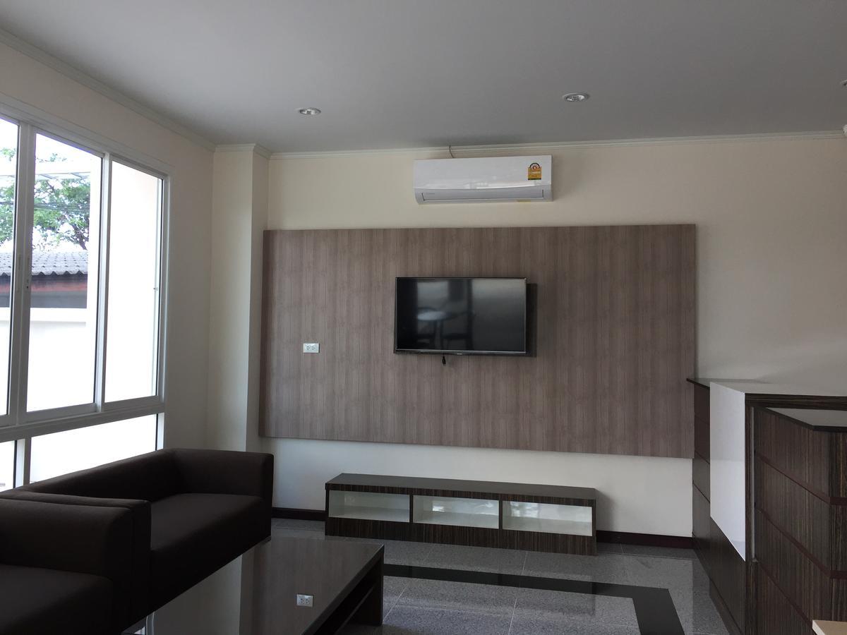 Ttt Hotel Hatjaj Kültér fotó