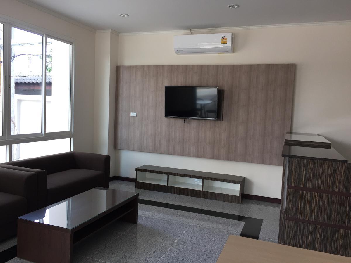 Ttt Hotel Hatjaj Kültér fotó