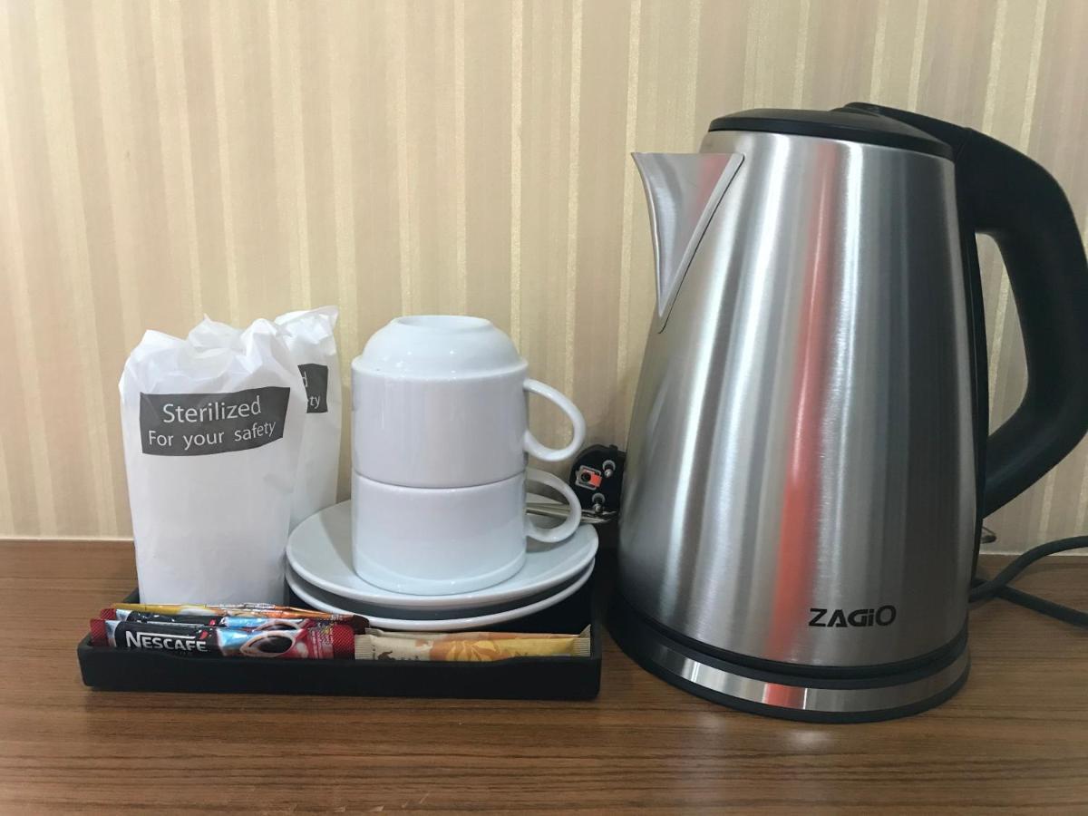 Ttt Hotel Hatjaj Kültér fotó