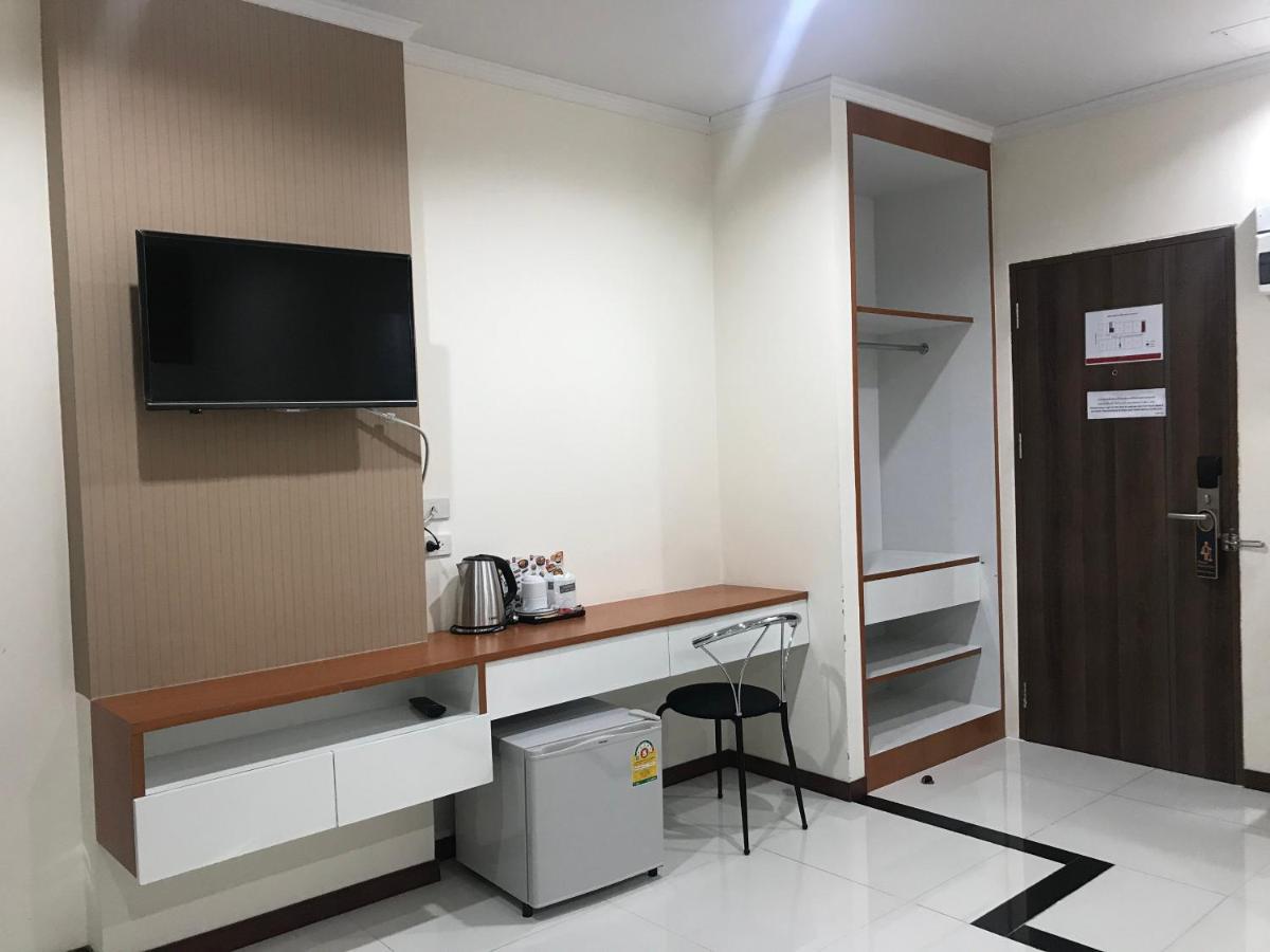 Ttt Hotel Hatjaj Kültér fotó